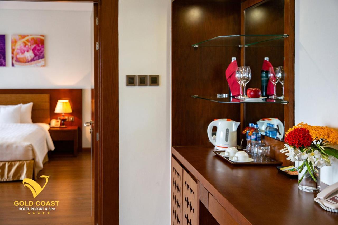 Gold Coast Hotel Resort & Spa Ðồng Hới Buitenkant foto