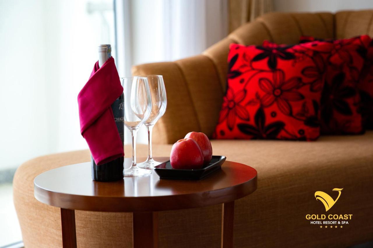 Gold Coast Hotel Resort & Spa Ðồng Hới Buitenkant foto