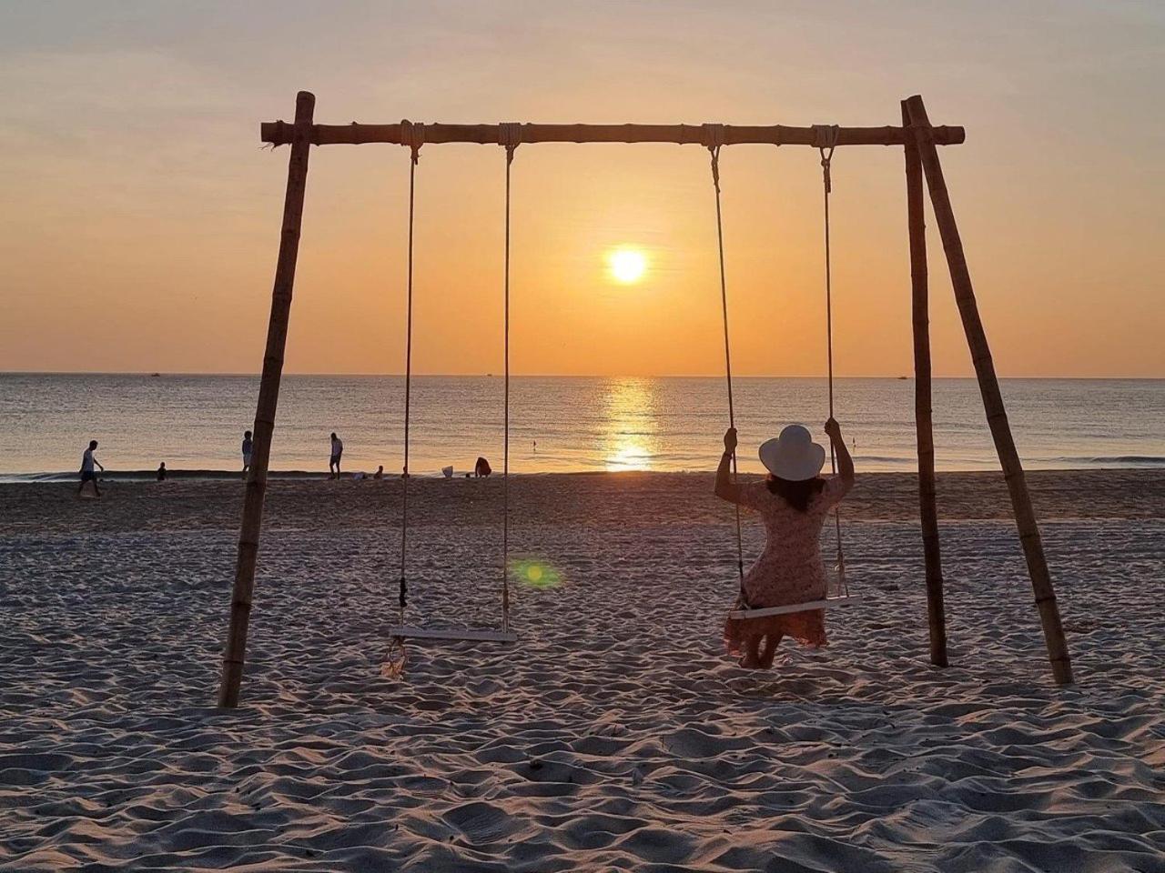 Gold Coast Hotel Resort & Spa Ðồng Hới Buitenkant foto