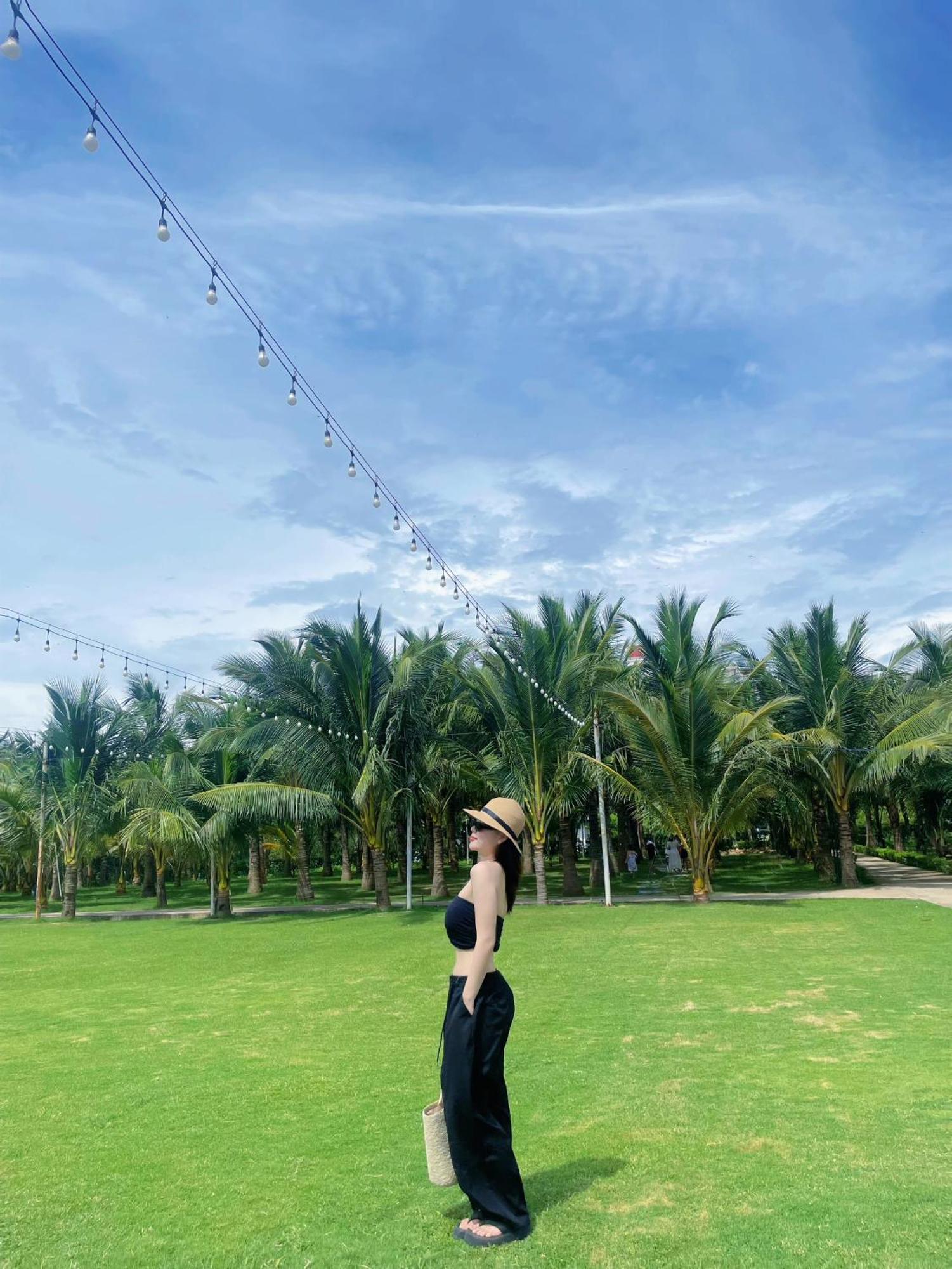 Gold Coast Hotel Resort & Spa Ðồng Hới Buitenkant foto