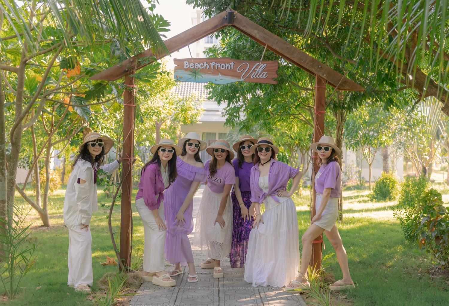 Gold Coast Hotel Resort & Spa Ðồng Hới Buitenkant foto