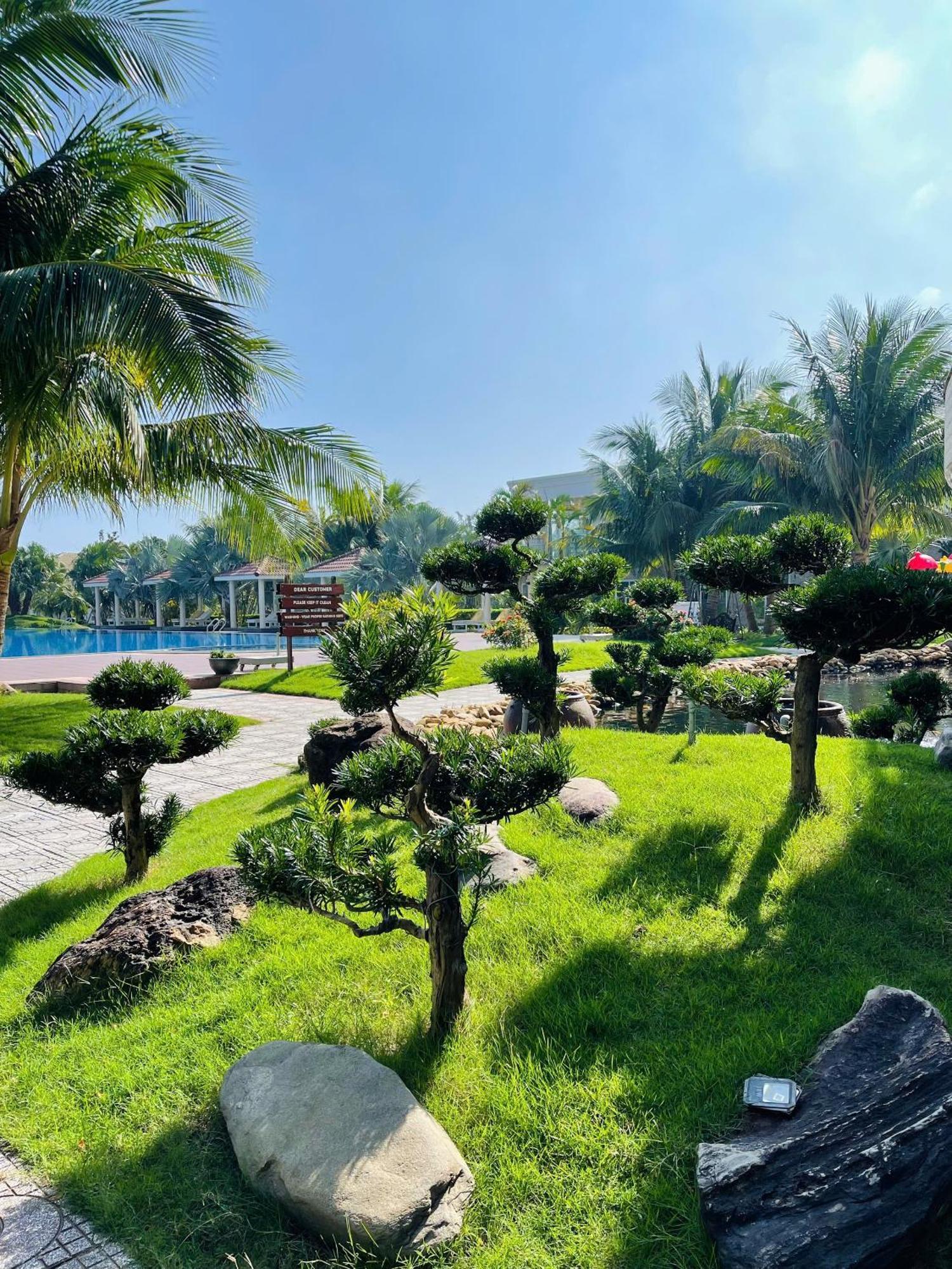 Gold Coast Hotel Resort & Spa Ðồng Hới Buitenkant foto