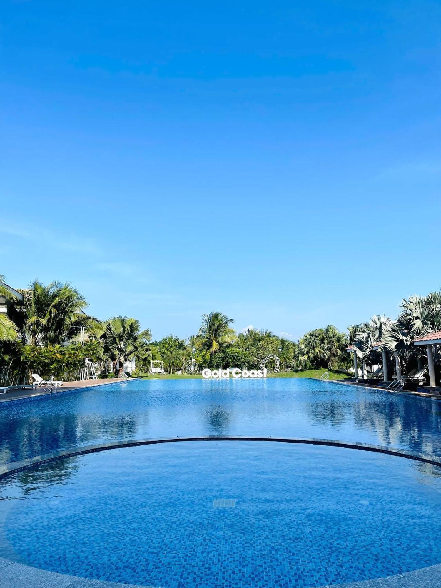 Gold Coast Hotel Resort & Spa Ðồng Hới Buitenkant foto