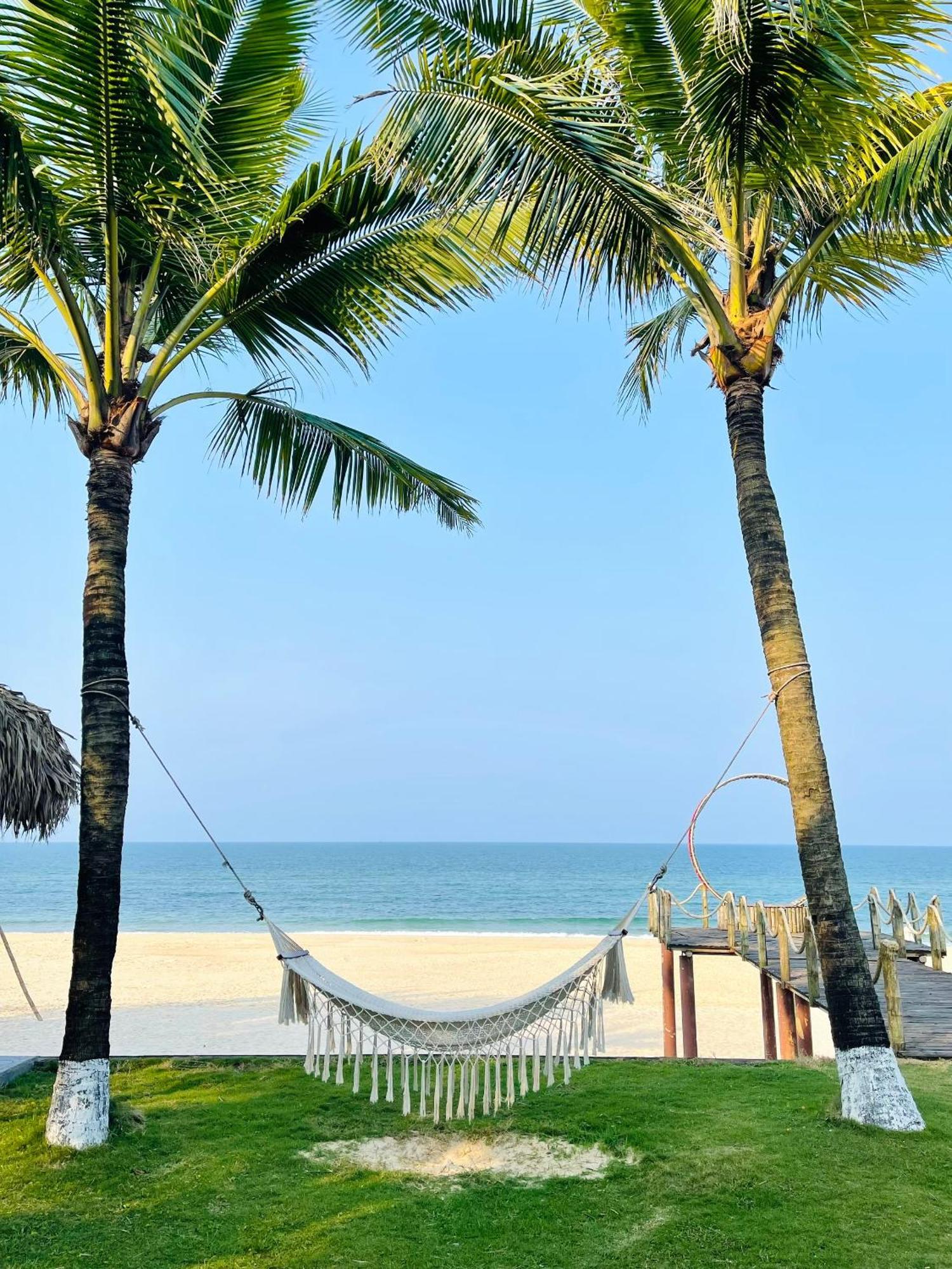 Gold Coast Hotel Resort & Spa Ðồng Hới Buitenkant foto